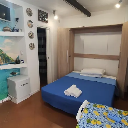 Midé House *