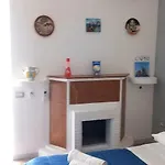 Mide House דירה